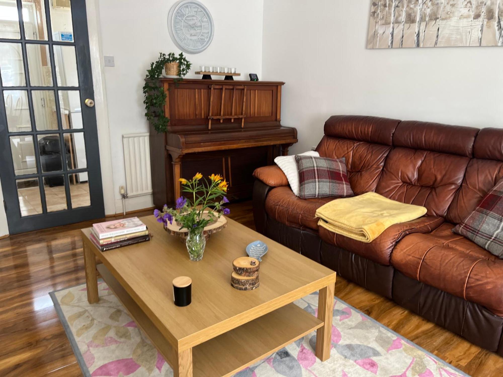 Two Bed Casa de Férias Huddersfield